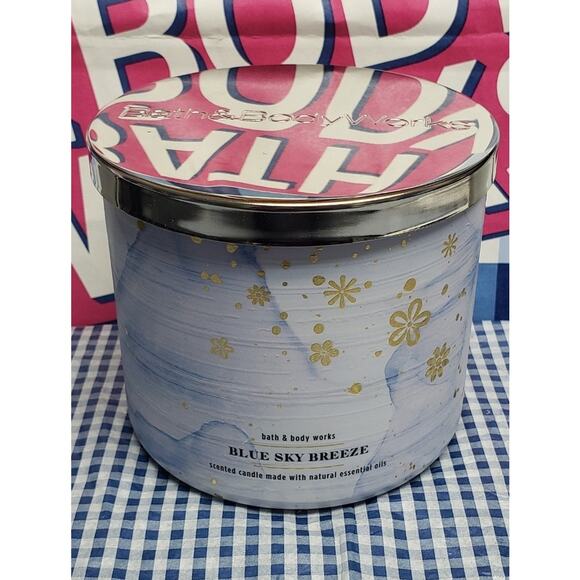 BBW Blue Sky Breeze Large 3 Wick Candle Home Fragrance Decor - Picture 1 of 2
